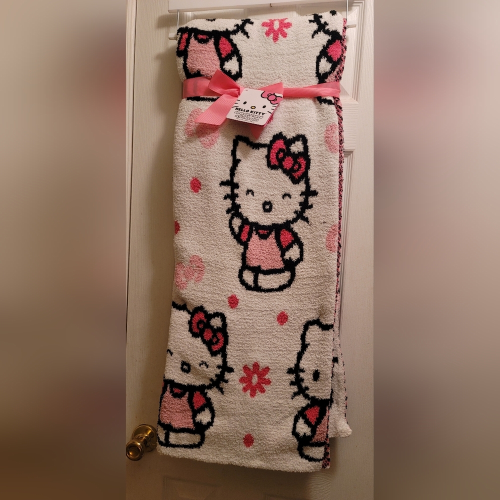 Hello Kitty Spring Reversible Throw Blanket Pink Flowers New Super Soft 50x70